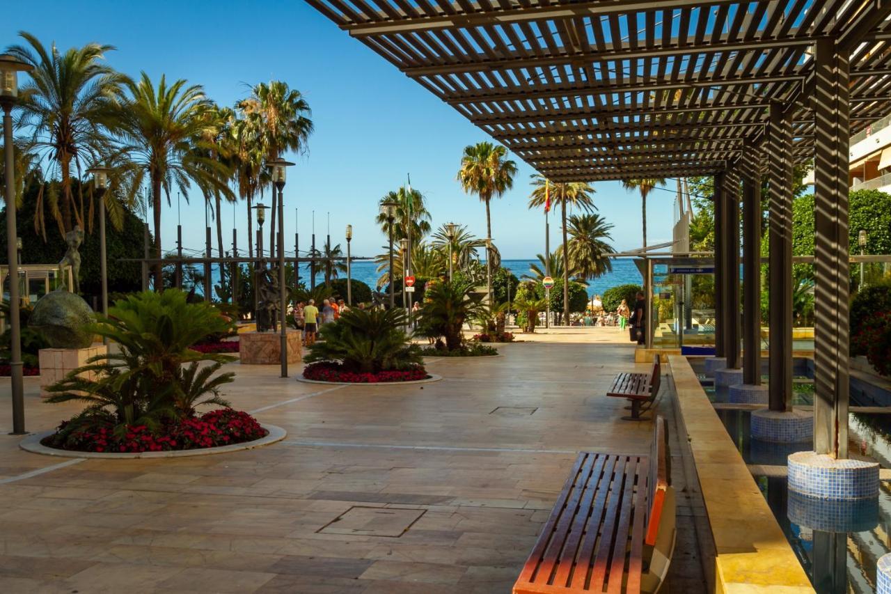 Marbella Banus Suites - Marbella Beach Front Suite Apartment Exterior foto